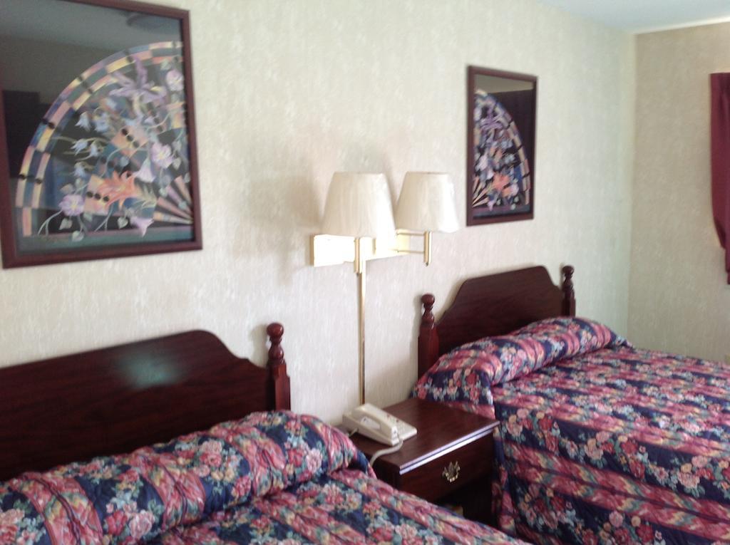 Budget Inn Hazelwood Habitación foto